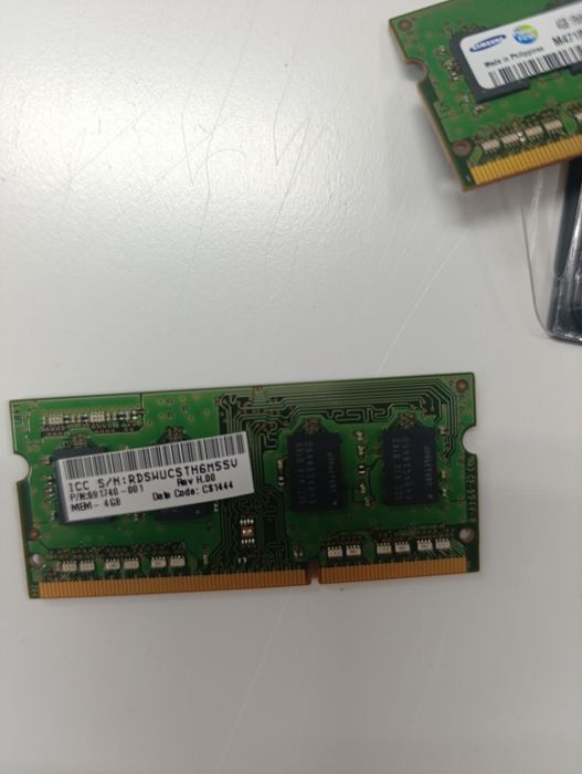 Продам DDR3 4gb Samsung разом 32gb