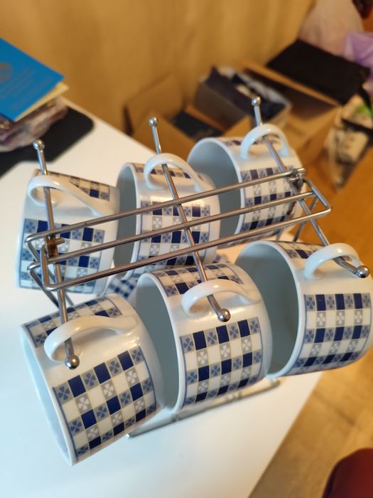 Чайний набір на підставці