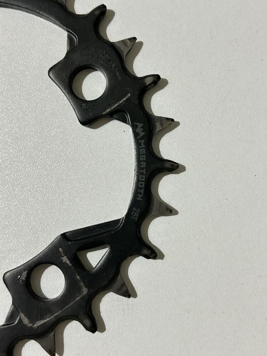 Prato frontal Megatooth 28T