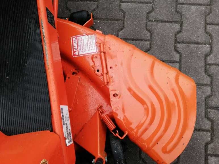Traktor ogrodowy Kubota T1400HST wyrzut boczny, hydrostat
