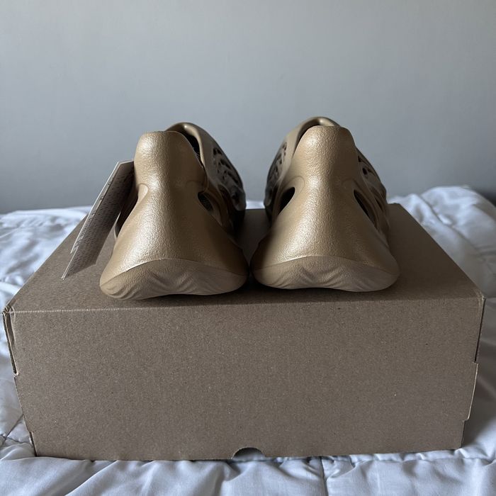 Yeezy Foam Runner Clay Taupe - rozmiar 42-46