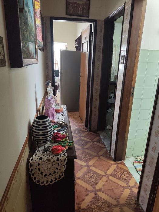 Apartamento duas assoalhadas no Lavradio