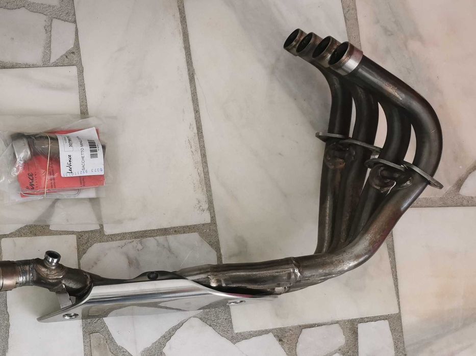 Coletor de escape + Ponteira Leo Vince + Cava de roda - Honda hornet 600