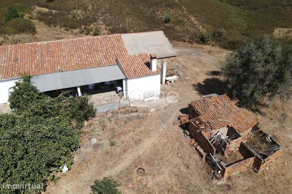 Quinta em Barranco da Alcaria, São Marcos da Serra