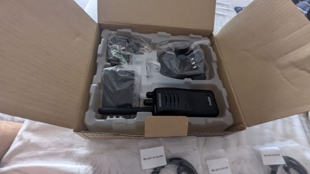 walkie talkie           kenwood