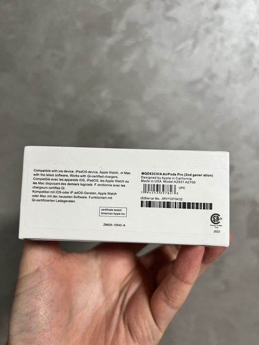 Apple AirPods Pro (2nd generation) з MagSafe кейсом — нові