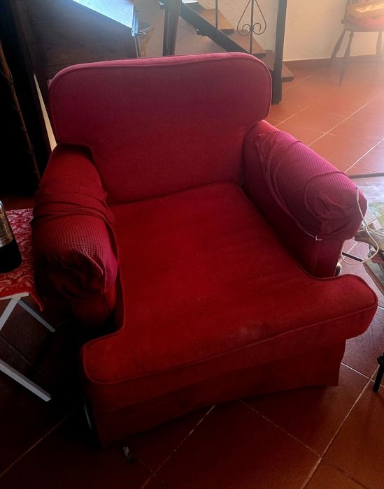 Excelente oportunidade, Terno de sofas.