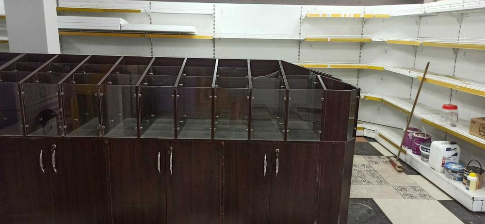 Вітрина-стелаж  кондитерський