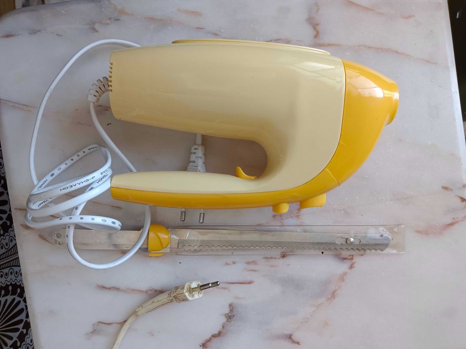 Varinha mágica + moinho de café + faca eléctrica