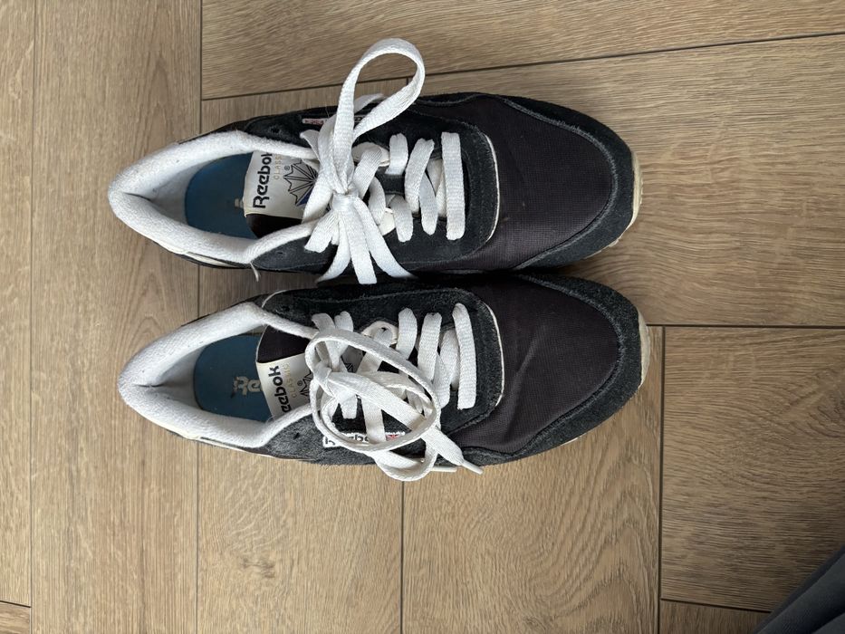 Czarno białe buty sportowe sneakers zamszowe Reebok Classic 38