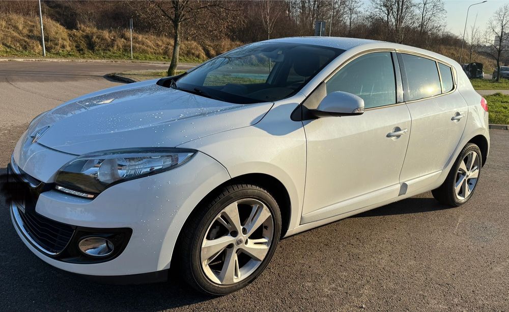 Renault Megane III Sedan 1.5 dCi | 2012 | Niski przebieg