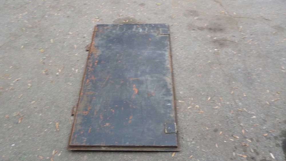 Двери металлические