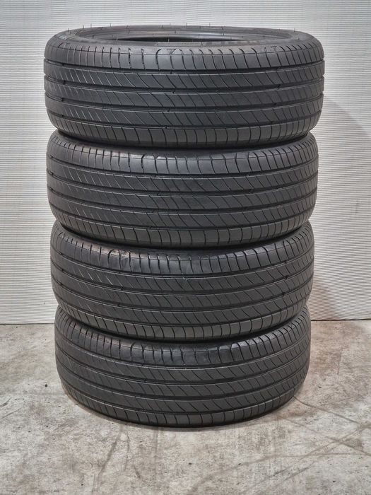 4 Pneus 205/45R16 MICHELIN Semi Novos