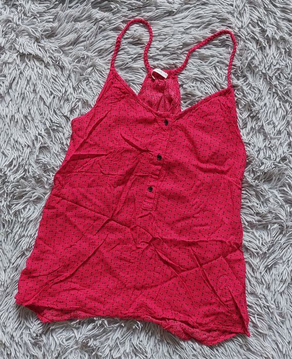 Czerwony top w pszczółki