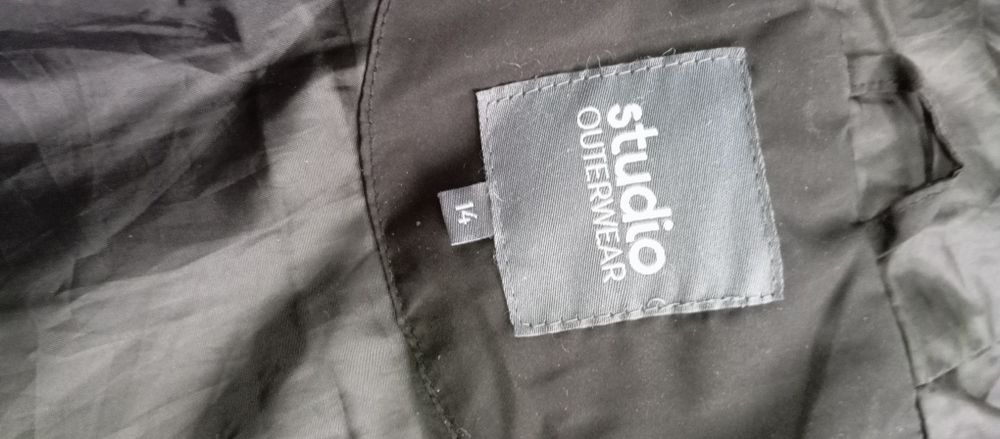 безрукавне пальто