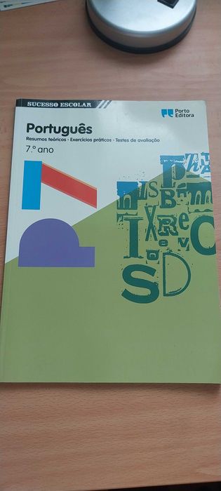 Vários cadernos de atividades 7º ano