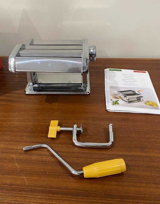 Máquina para massa fresca