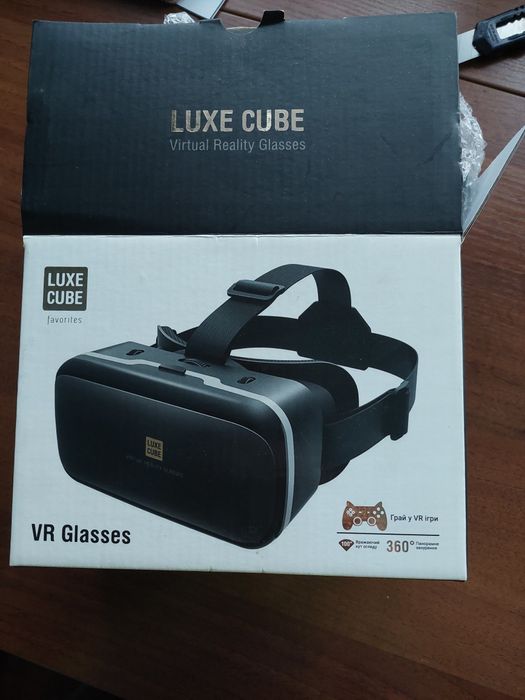 Окуляри віртуальної реальності LUXE CUBE