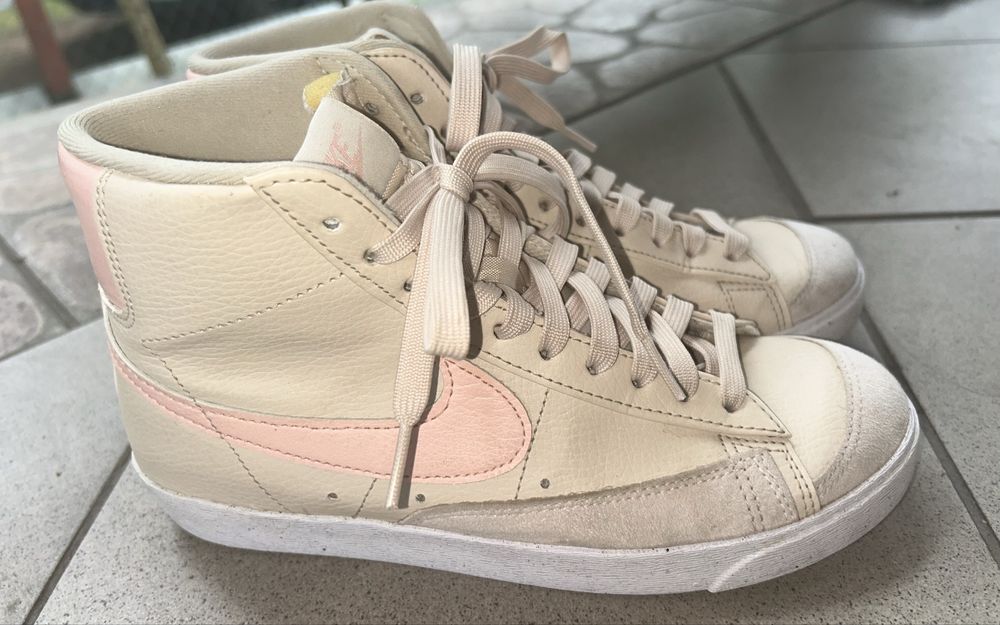 Skórzane sneakersy damskie Nike Blazer Mid 77