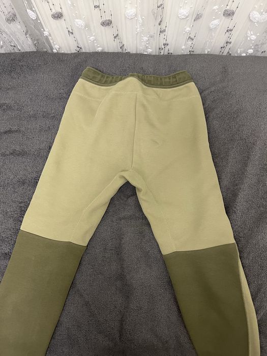 Штани Nike tech fleece