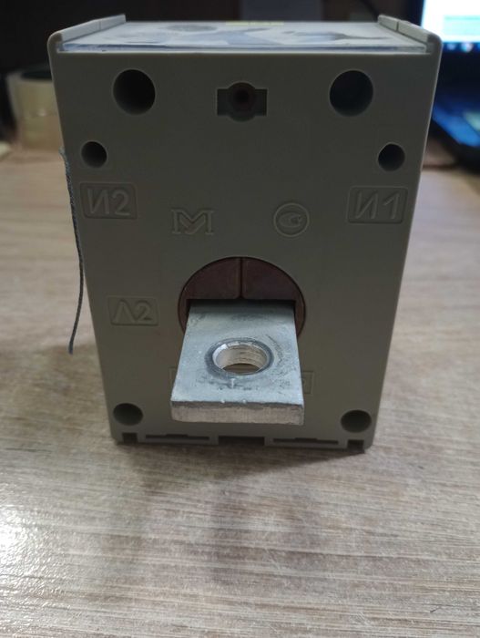 Трасформатор тока Т-0,66 УЗ 300/5 А