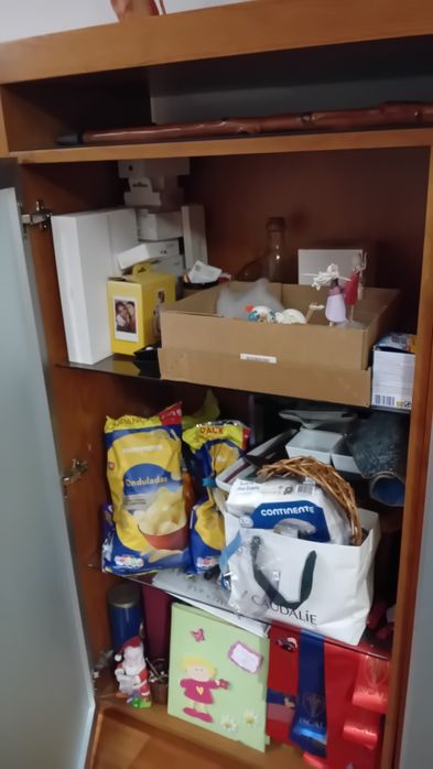Móvel de sala em madeira