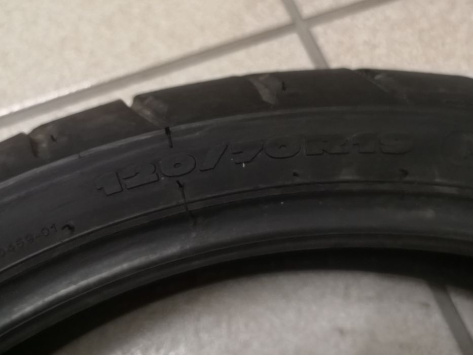 Pneus trail Michelin Anakee 3 120/70/R19 muito bom estado, como novo