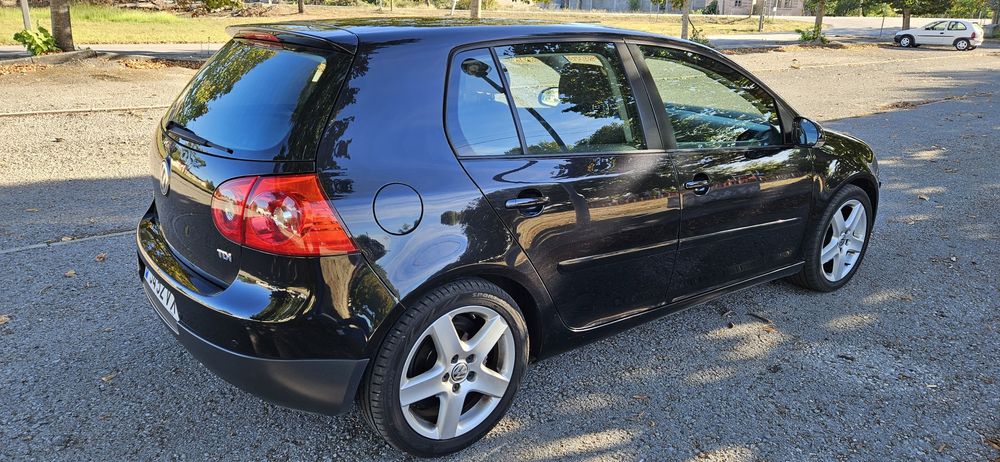 Volkswagen Golf V Sport TD 2.0 — photo 3