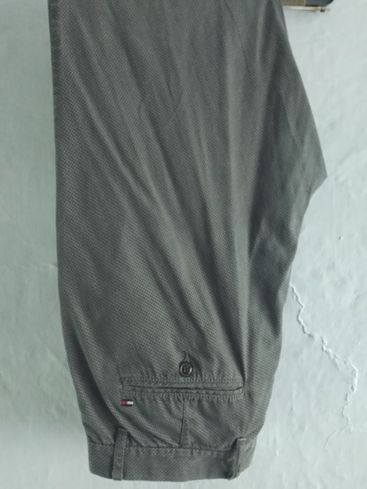 Продам штани Tommy Hilfiger