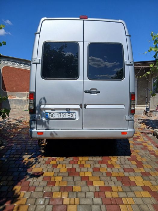 автомобіль мерседес спрінтер 416