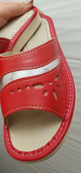 Kapcie laczki 38 pantofle czerwone skóra skórzane 36 i 37,39 40 41
