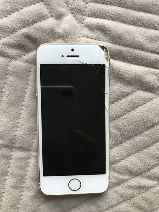 Iphone 5 złoty pekniety ekran