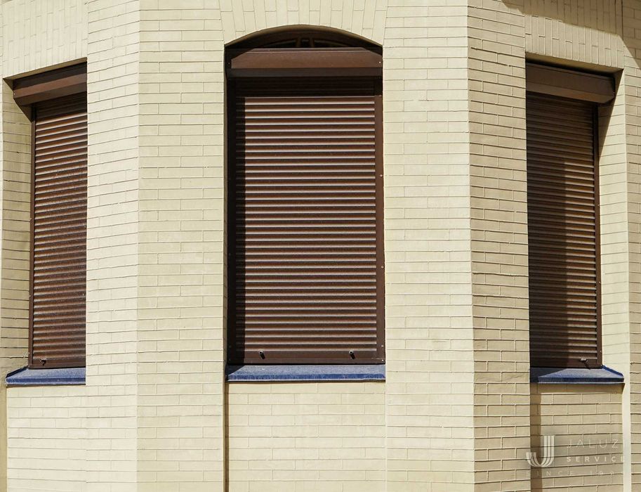 Защитные ролеты на окна 45мм. Замер и монтаж Рольставни на двери.