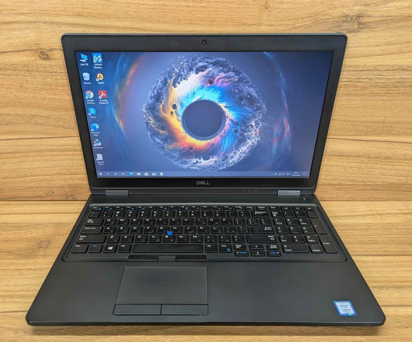 4039/Dell Latitude 5590/15,6"/Intel I5-7300U/256 GB SSD/RAM 8 GB/