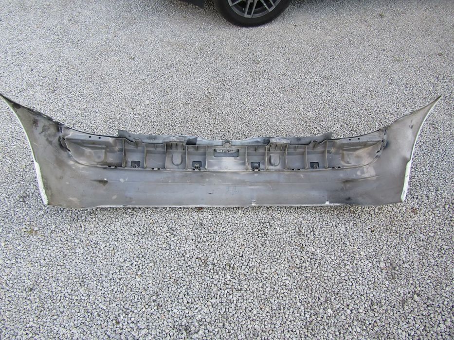 Para-choques tras RENAULT CLIO II ano 2003 (ver descrição)