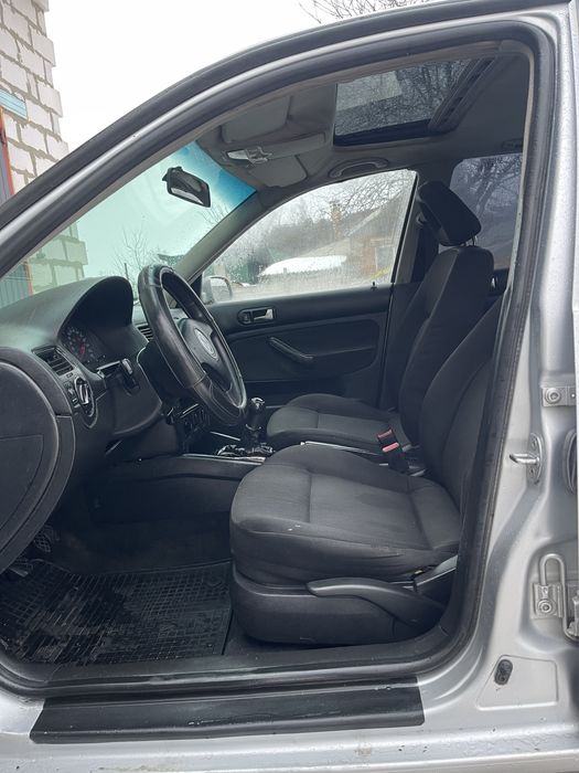 VW BORA 1.6 газ/бензин