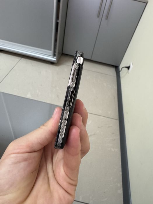 смартфон Samsung Galaxy Note 3 (версія для американського оператора Verizon, модель SM-N900V)