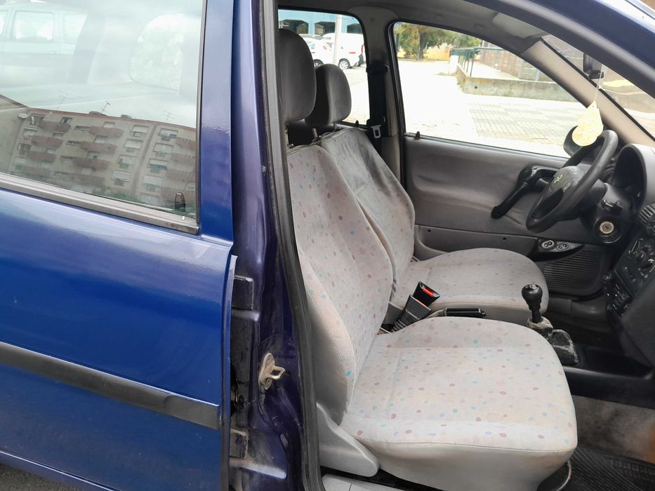 Opel Corsa — fotografia 9
