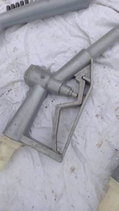 Pistolet do pojenia.