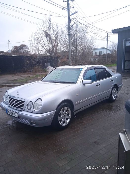 Mercedes-Benz E420 газ/бензин