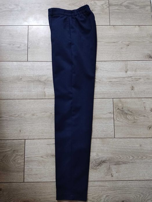 Гарні брюки для дівчинки 152см