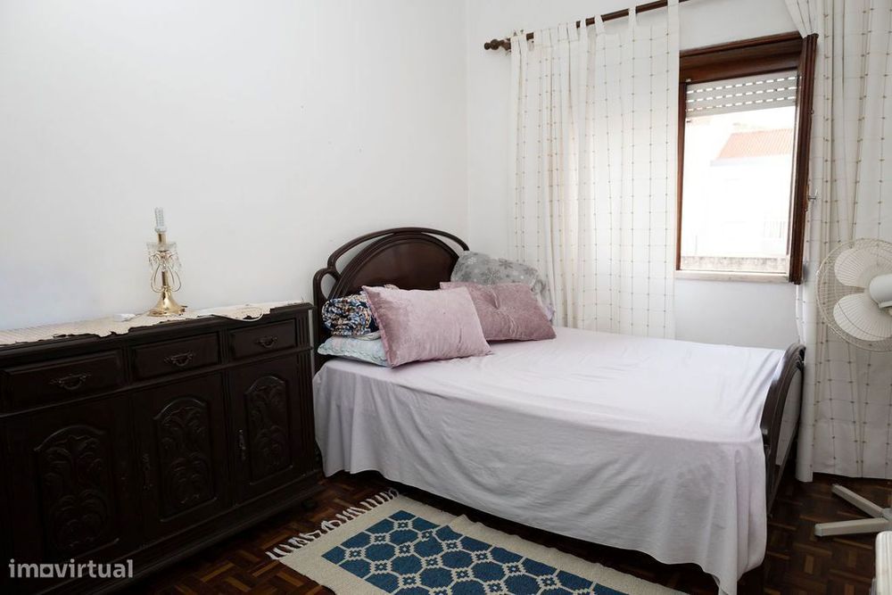 Apartamento T3 no centro de Sobral de Monte Agraço