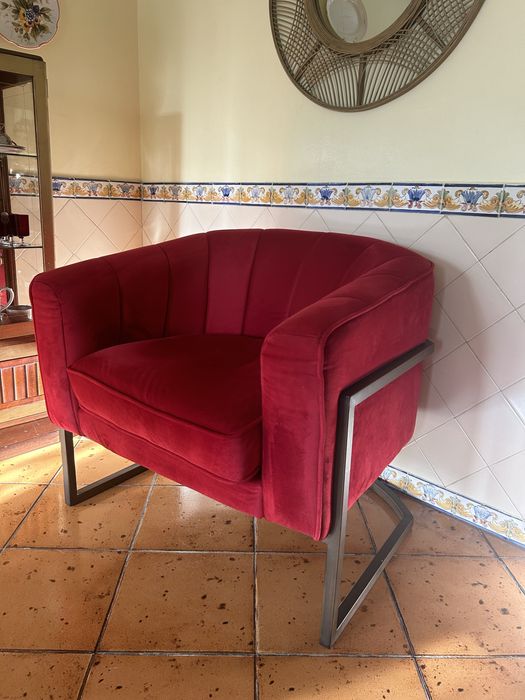 Poltrona Veludo Vermelho