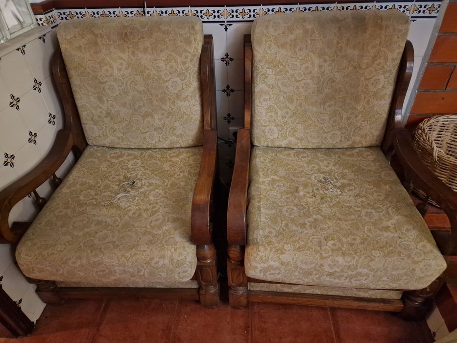 3 Sofas estilo antigo