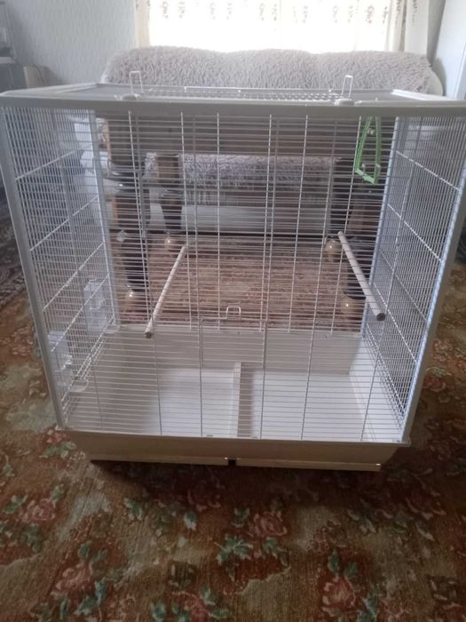 продам клітку для птахів