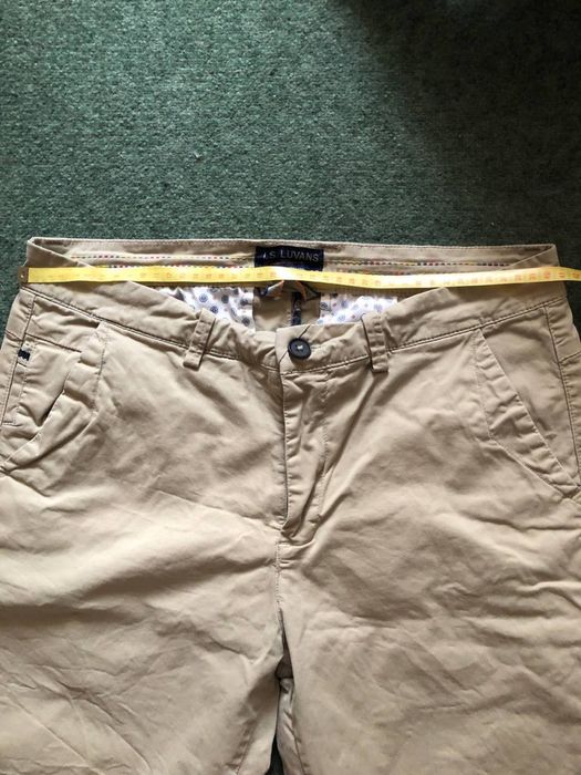 Бежевые мужские шорты