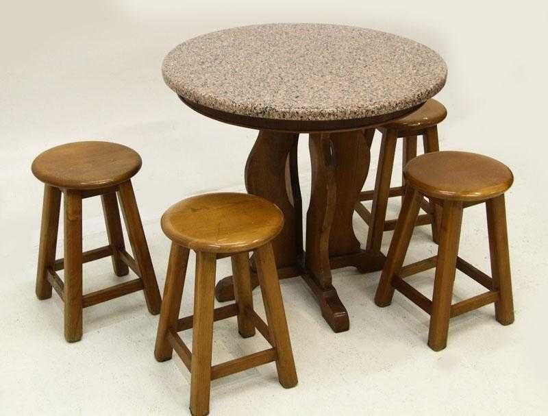 Mesa granito e bancos