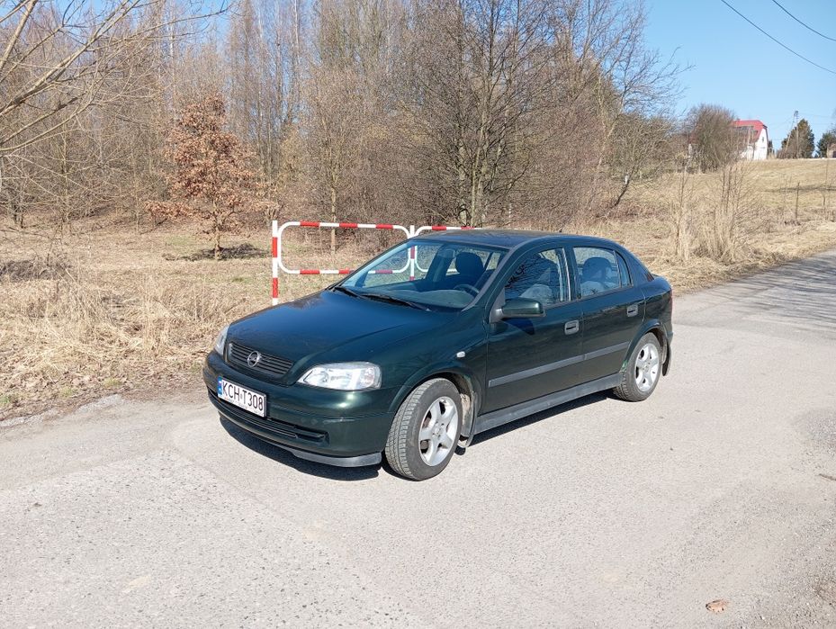 Opel astra 1.4 benzyna  niski przebieg