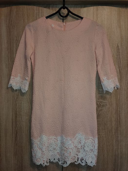 Детское розовое платье