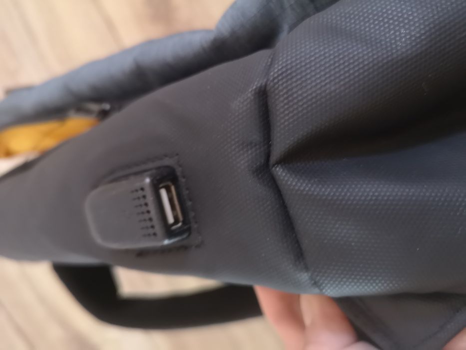Plecak na laptop  z kablem usb epiroc